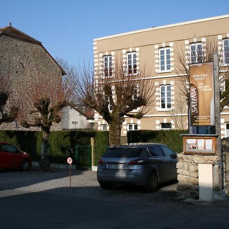 Les 4 Tilleuls Crozant Bagian luar foto